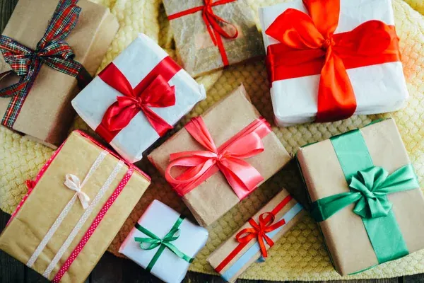 Cómo envolver regalos 10 ideas creativas para sorprender en cualquier ocasión